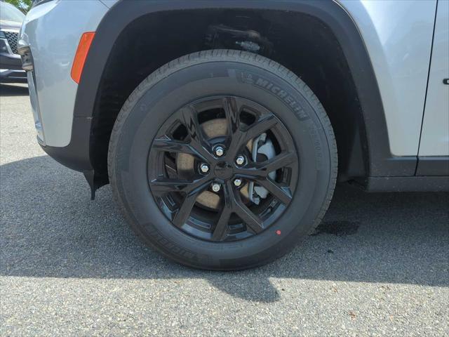 2026 Jeep Grand Cherokee Altitude 4x4