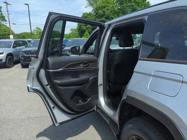 2026 Jeep Grand Cherokee Altitude 4x4