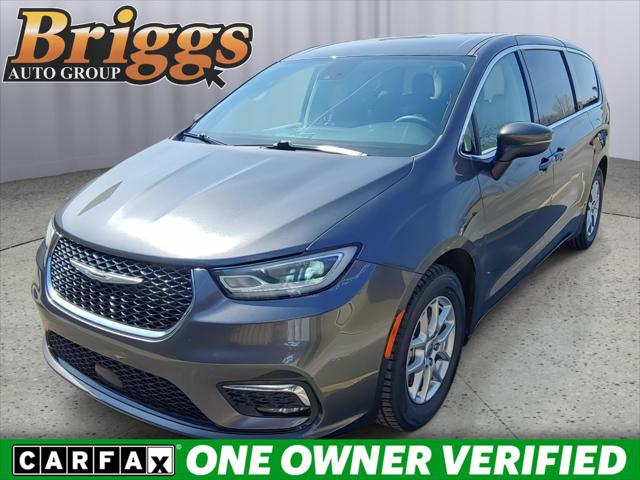 2023 Chrysler Pacifica Touring L for sale in Manhattan, KS