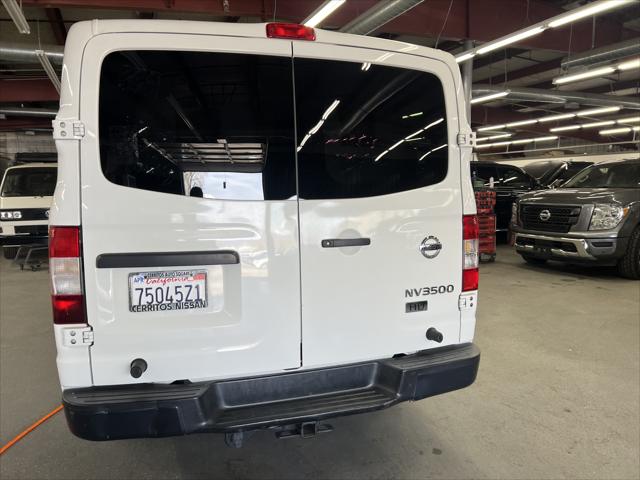 2016 Nissan 3500 S V8