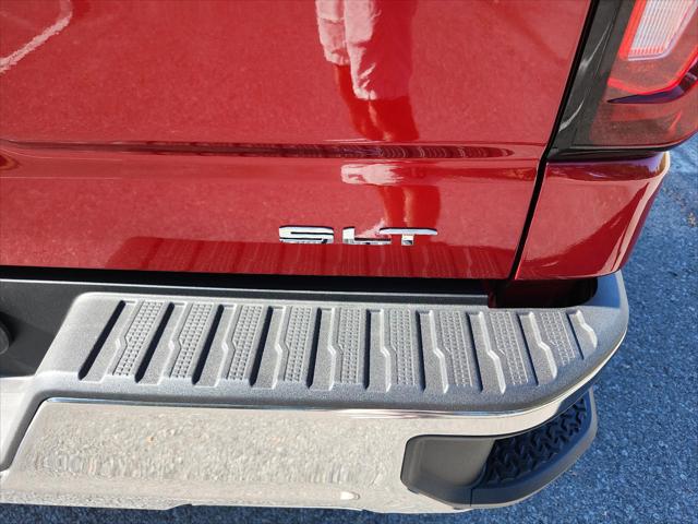 2026 GMC Sierra 1500 Crew Cab, Short Bed, SLT, 4WD