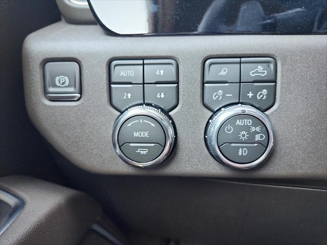 2026 GMC Sierra 1500 Crew Cab, Short Bed, SLT, 4WD
