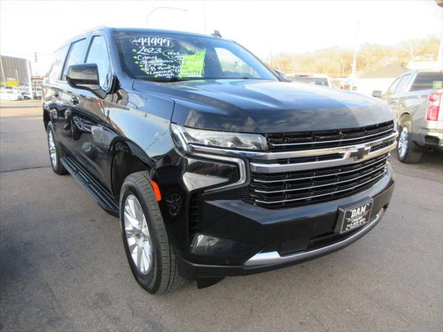 2023 Chevrolet Suburban 4WD LT