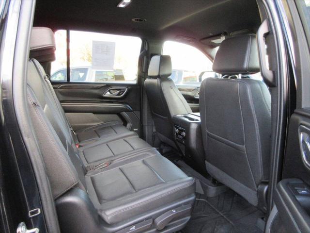 2023 Chevrolet Suburban 4WD LT