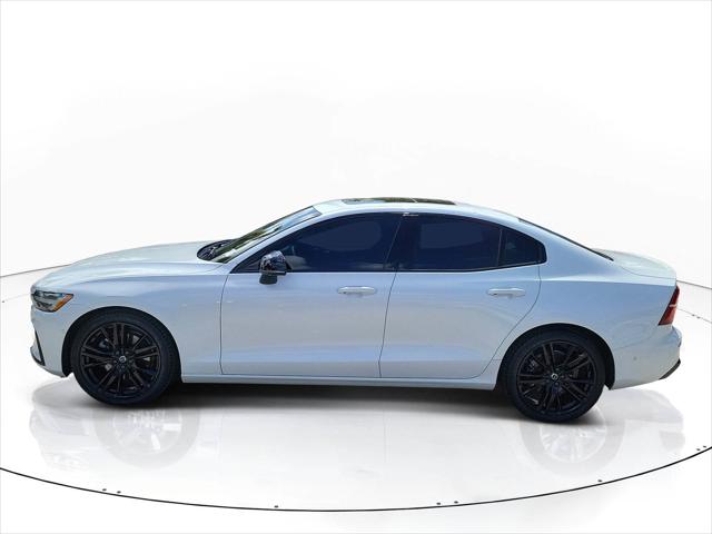 2024 Volvo S60 B5 Plus Black Edition