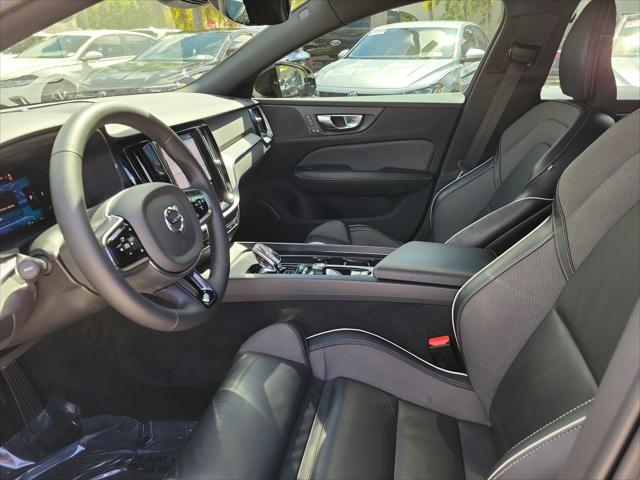 2024 Volvo S60 B5 Plus Black Edition