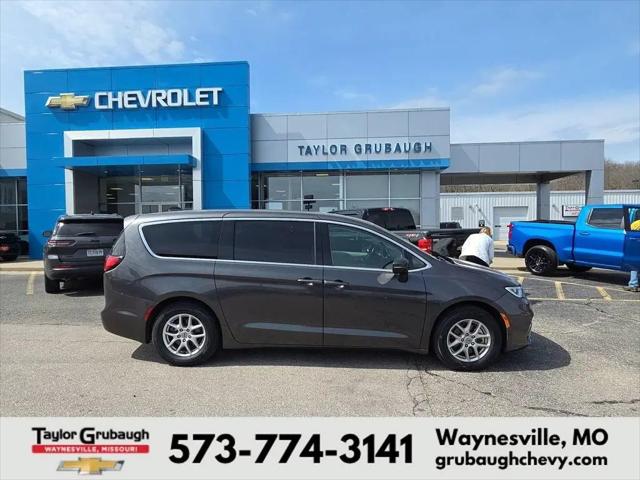 2023 Chrysler Pacifica Touring L for sale in Waynesville, MO