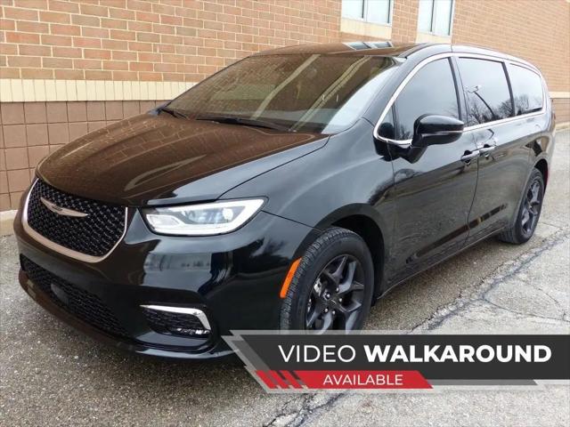 2025 Chrysler Pacifica Select for sale in New Haven, MI