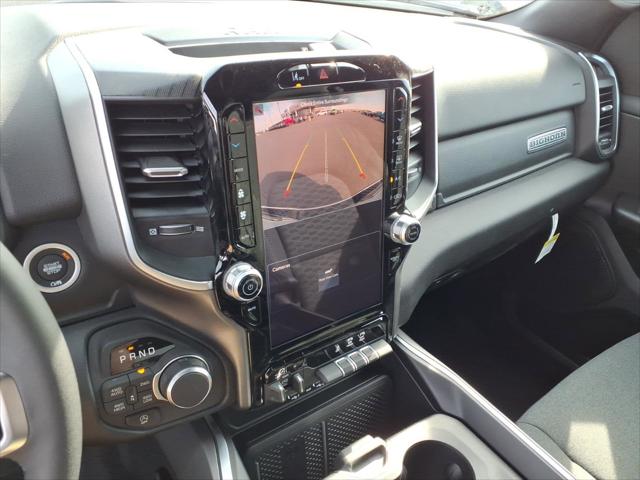 2026 Ram 1500 Big Horn Crew Cab 4x4 5'7" Box