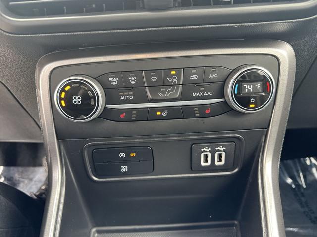 2022 Ford EcoSport SES