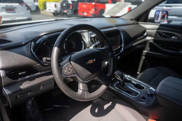 2023 Chevrolet Traverse FWD LT Cloth