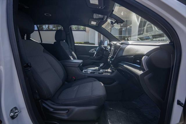 2023 Chevrolet Traverse FWD LT Cloth