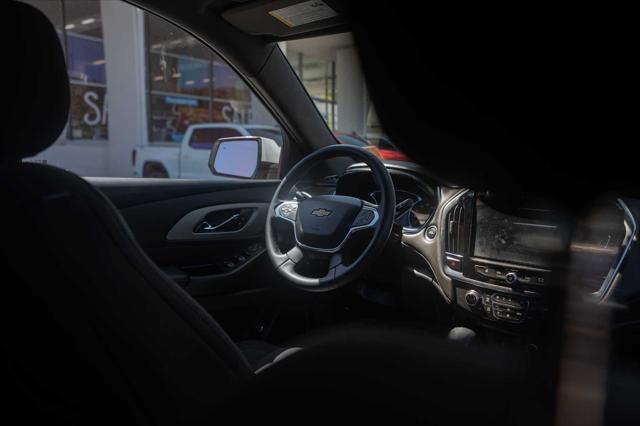 2023 Chevrolet Traverse FWD LT Cloth