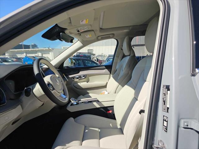 2026 Volvo XC90 Ultra, B6 AWD Gas (mild hybrid), Gasoline, Bright, 7 Seats