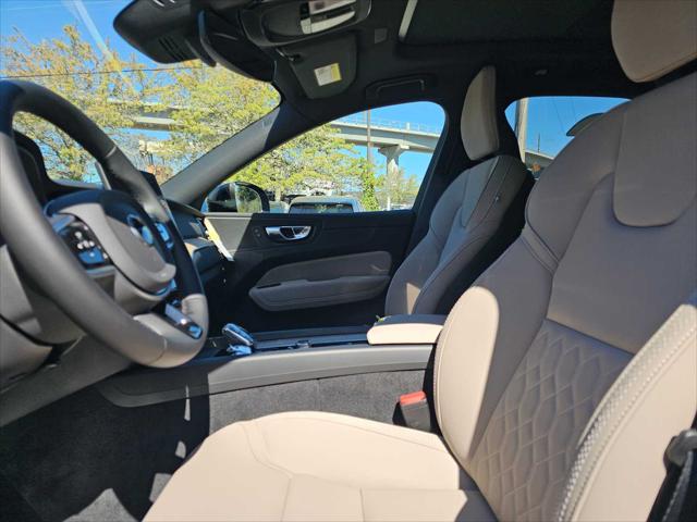 2026 Volvo XC60 B5 Core