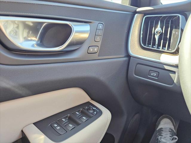 2026 Volvo XC60 B5 Core