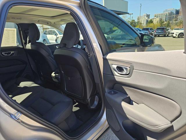 2026 Volvo XC60 B5 Core