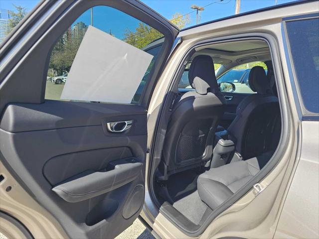 2026 Volvo XC60 B5 Core