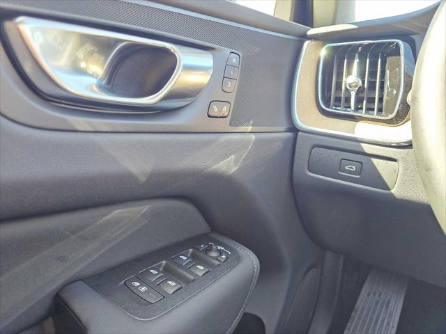 2026 Volvo XC60 B5 Core