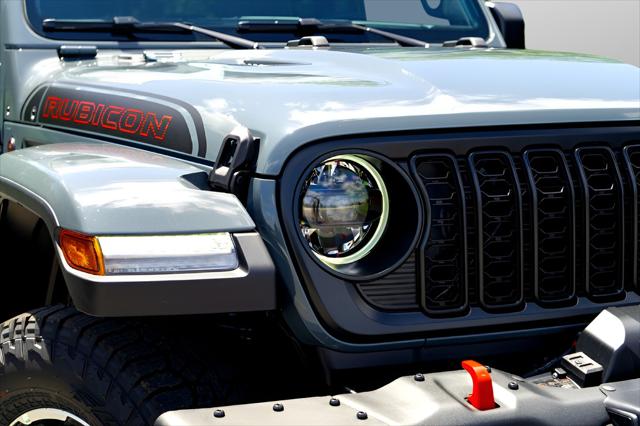 2026 Jeep Gladiator GLADIATOR SHADOW OPS 4X4