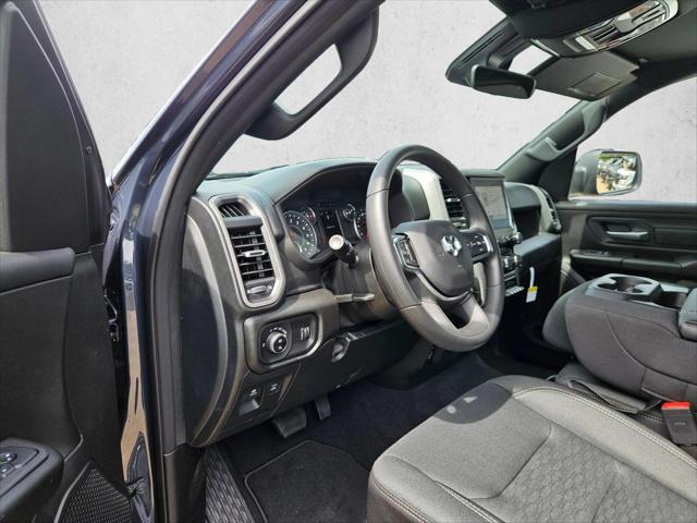 2026 Ram 1500 Express Crew Cab 4x4 5'7" Box
