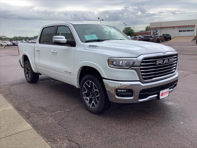 2026 RAM Ram 1500 RAM 1500 LARAMIE CREW CAB 4X4 57 BOX