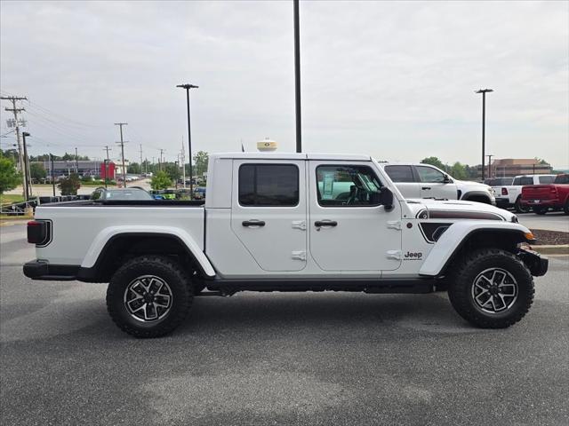 2026 Jeep Gladiator GLADIATOR SHADOW OPS 4X4 2026 Jeep Gladiator GLADIATOR SHADOW OPS 4X4