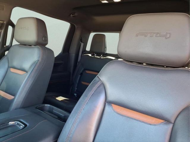 2022 GMC Sierra 1500 4WD Crew Cab Short Box AT4