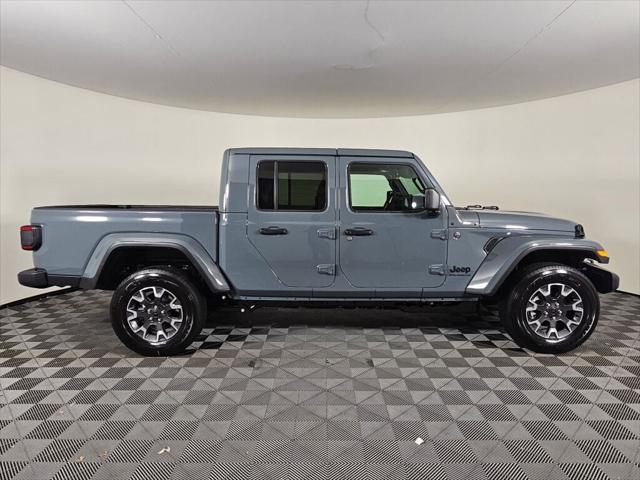 2026 Jeep Gladiator GLADIATOR SAHARA 4X4 2026 Jeep Gladiator GLADIATOR SAHARA 4X4