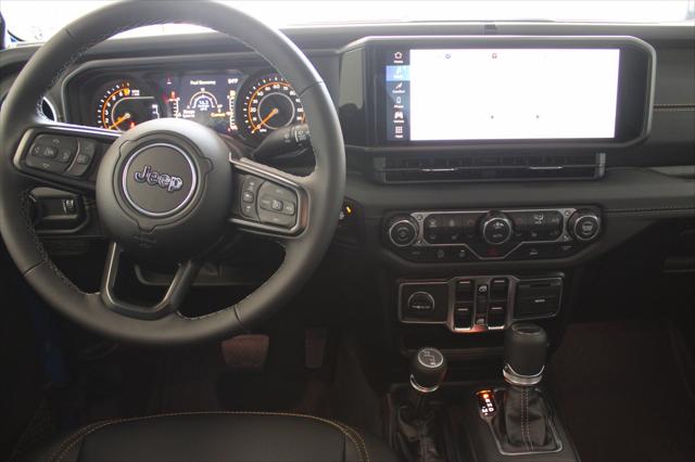 2026 Jeep Gladiator GLADIATOR SAHARA 4X4