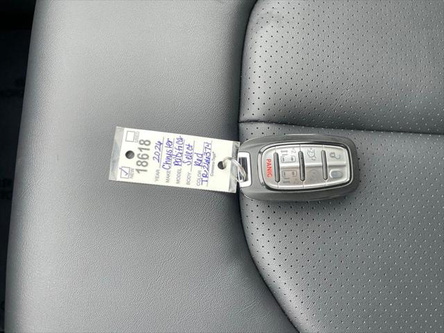 2026 Chrysler Pacifica Select AWD