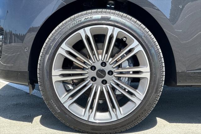 2026 Land Rover Range Rover P400 SE