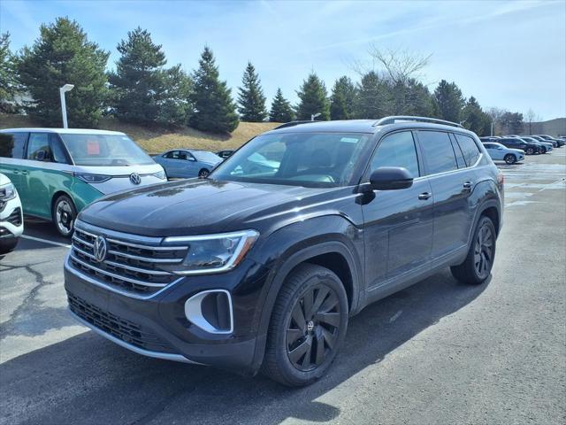 2026 Volkswagen Atlas SE with Technology