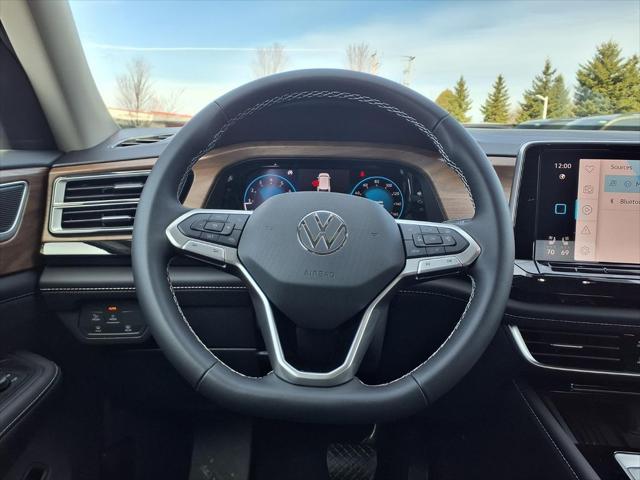 2026 Volkswagen Atlas SE with Technology