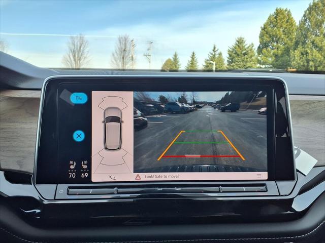 2026 Volkswagen Atlas SE with Technology