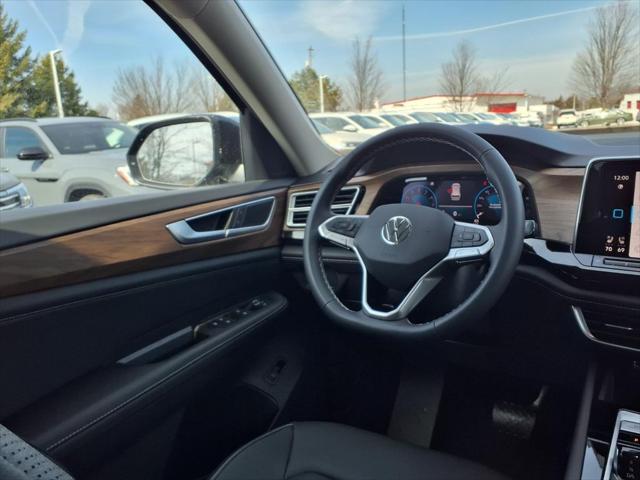 2026 Volkswagen Atlas SE with Technology