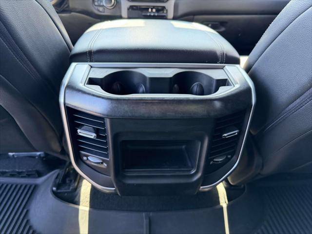 2022 Ram 1500 Big Horn Crew Cab 4x4 5'7" Box