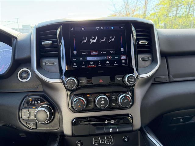 2022 Ram 1500 Big Horn Crew Cab 4x4 5'7" Box