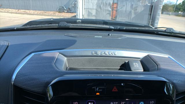 2026 Ram 1500 Laramie Crew Cab 4x4 5'7" Box