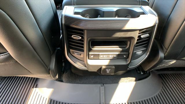 2026 Ram 1500 Laramie Crew Cab 4x4 5'7" Box