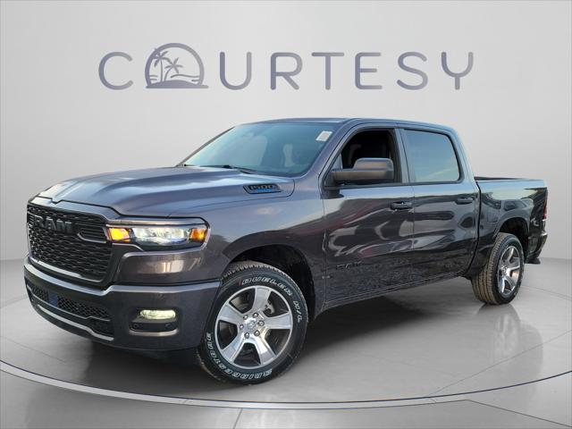 2026 RAM Ram 1500 RAM 1500 EXPRESS CREW CAB 4X2 57 BOX
