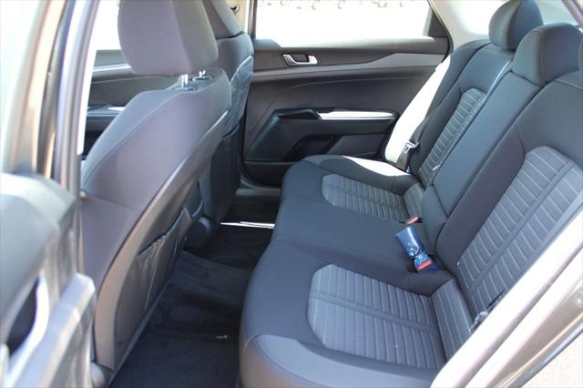 2026 Kia K5 LXS FWD