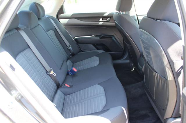 2026 Kia K5 LXS FWD