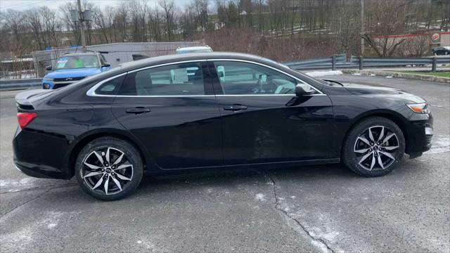 2021 Chevrolet Malibu FWD RS