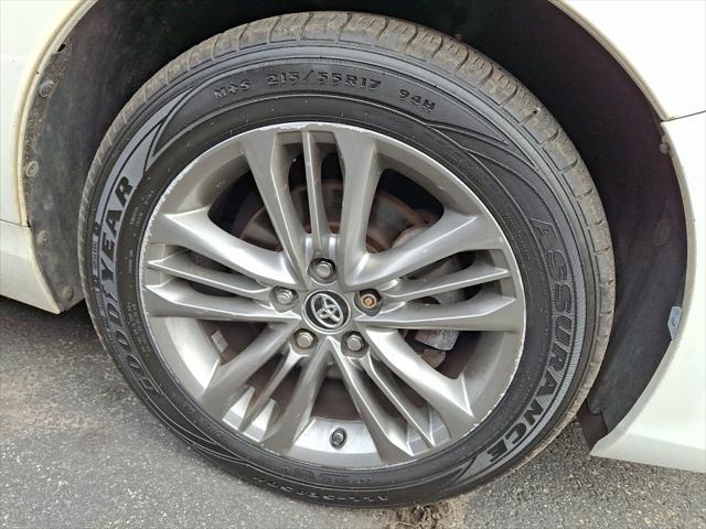 2017 Toyota Camry SE