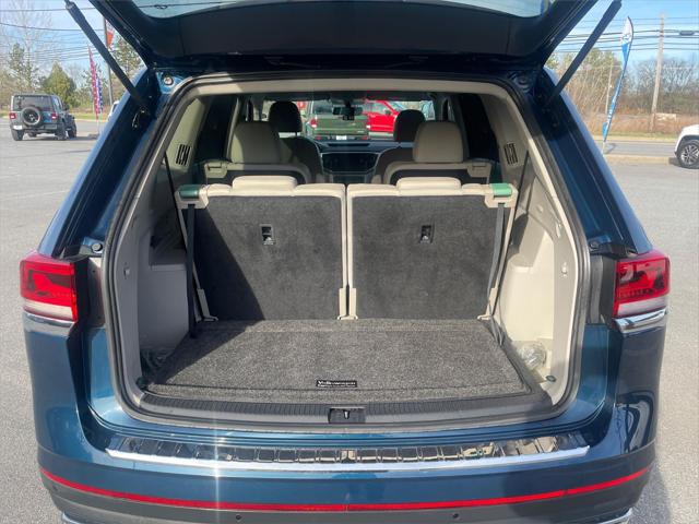 2022 Volkswagen Atlas 3.6L V6 SE w/Technology