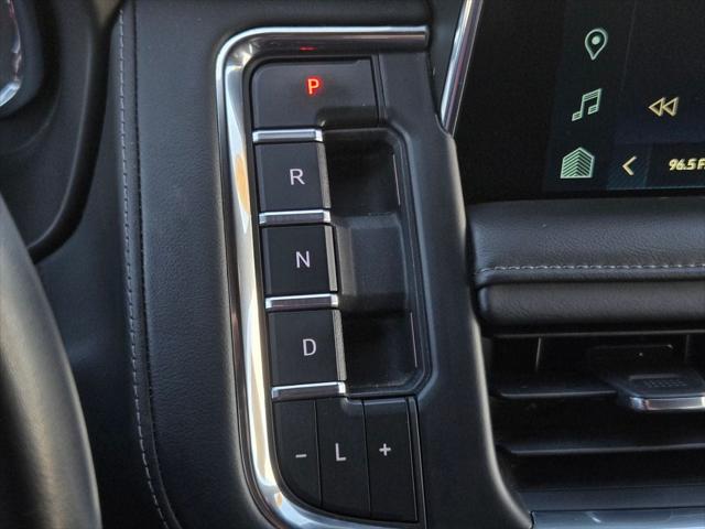 2024 Chevrolet Suburban 4WD LT