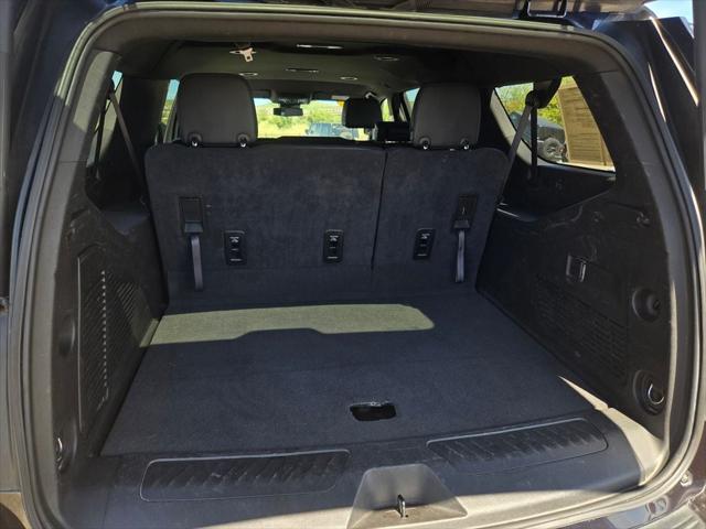 2024 Chevrolet Suburban 4WD LT