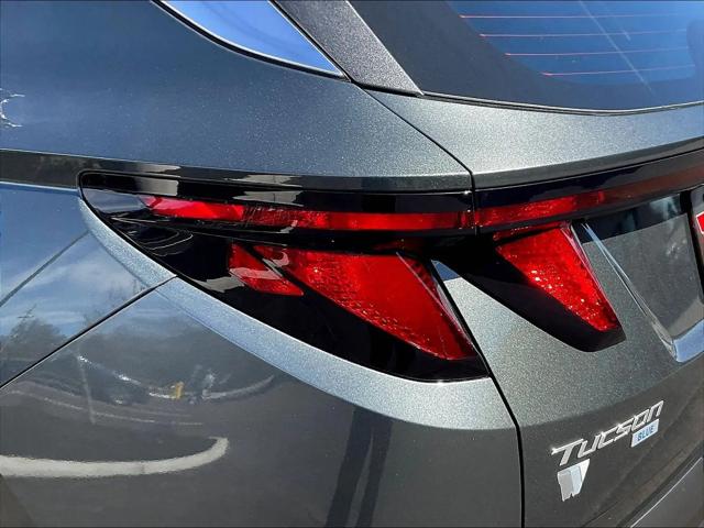 2026 Hyundai Tucson Hybrid Blue SE