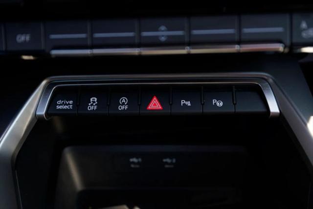 2023 Audi A3 Premium 40 TFSI Front-Wheel Drive S tronic